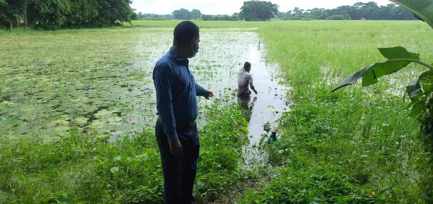 আগৈলঝাড়া মৎস্য কর্মকর্তার অভিযানে চায়না জাল ও ভেসাল জাল জব্দ