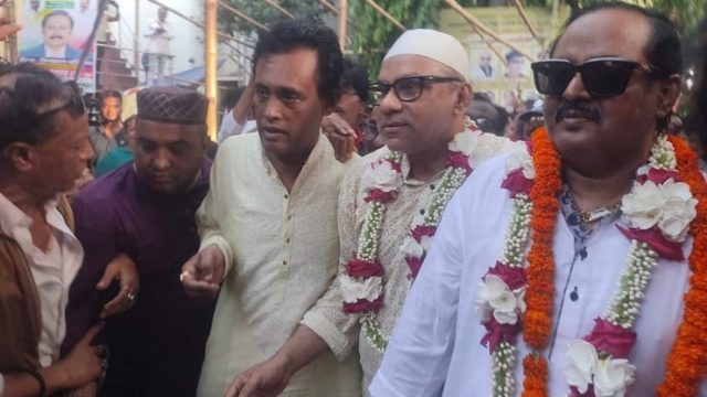 শিল্পী সমিতির সভাপতি মিশা, সম্পাদক ডিপজল নির্বাচিত